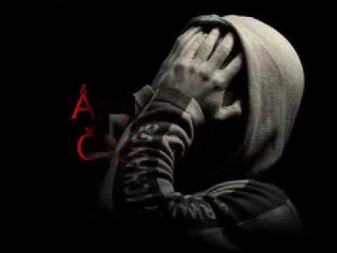 لسه شايلك جوا قلبي راب حزين 