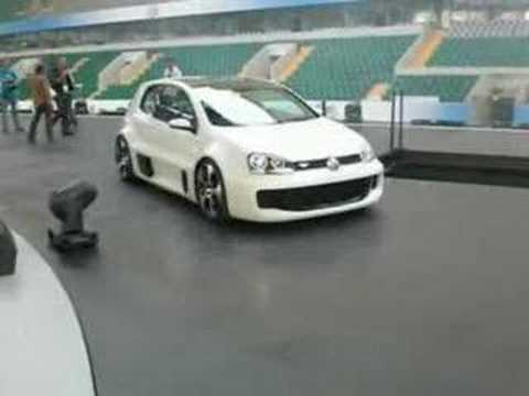 VW Golf V GTI W12