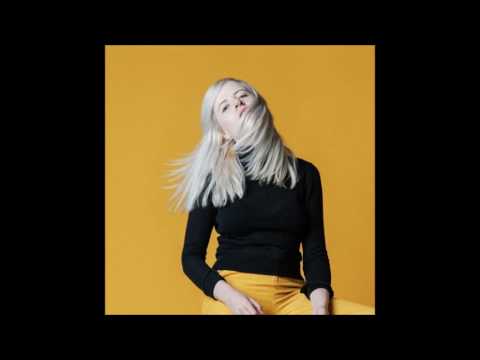 Amber Arcades: "It changes"