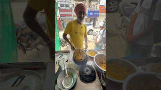 Ye Paranthe Itni Speed Mein Kaun Banata Hai?! 😳🔥 #shorts #paratha #streetfoodindia