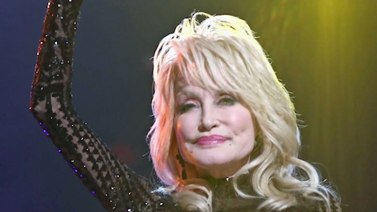 Why Dolly Parton Said ‘No’ To the Super Bowl Halftime Show YouTube