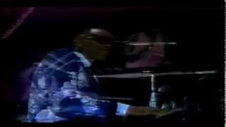 #nowwatching Ray Charles &amp; Gladys Knight - Georgia On My Mind / Neither One Of Us (LIVE)