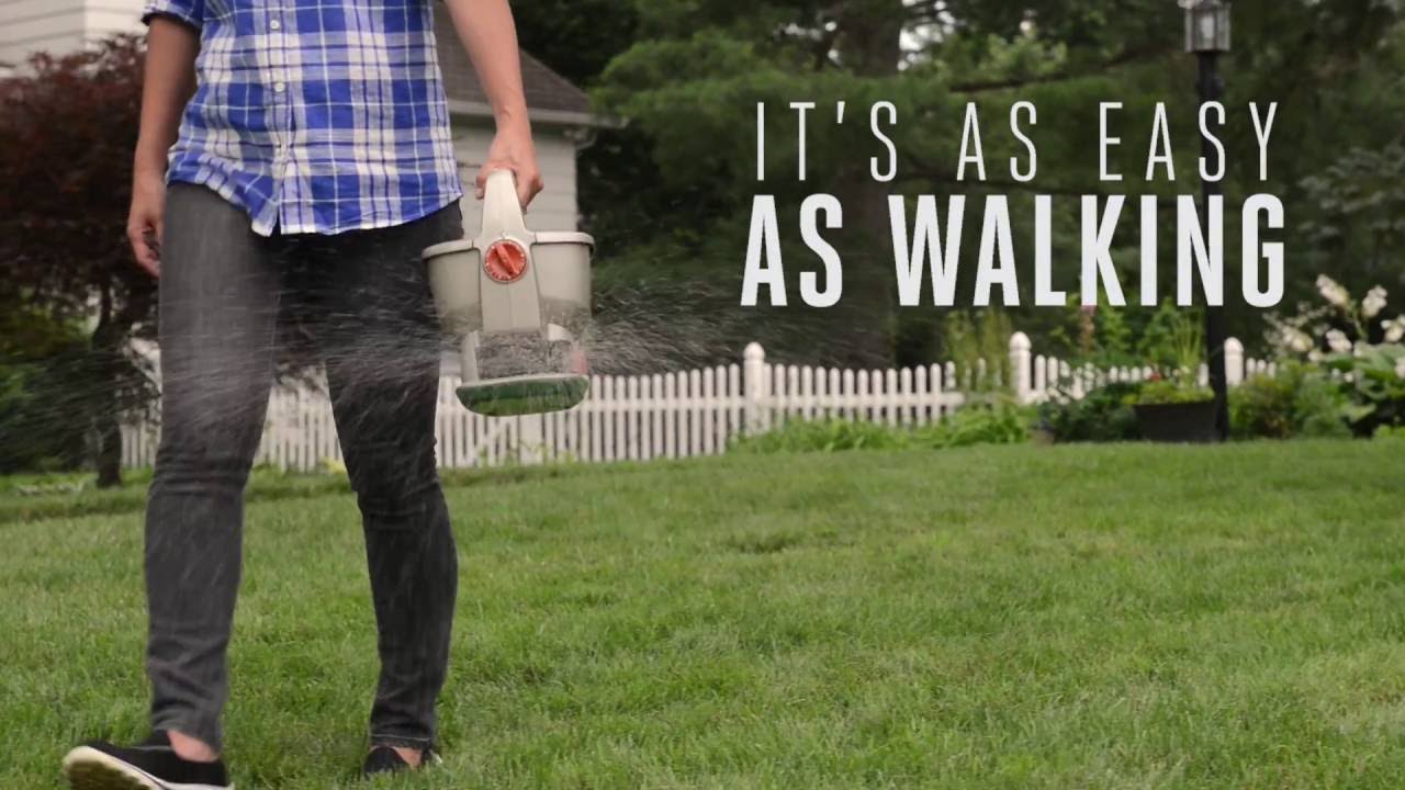 Scott's All-Season Spreader : The Wizz | Scotts Miracle-Gro Canada