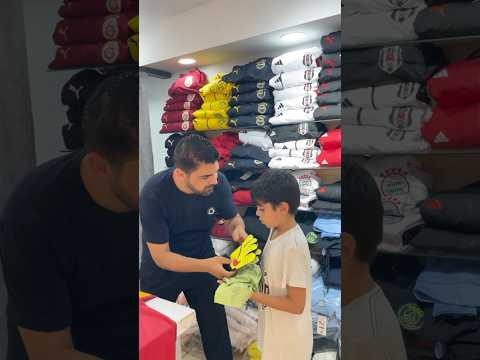 MUSLERA KALECİ ELDİVENİ