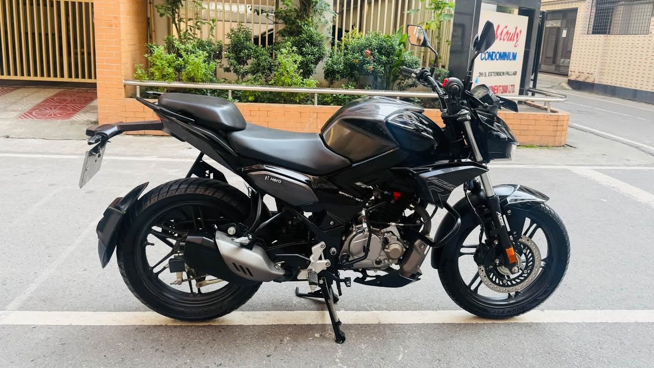 Hero Xtreme 125R 2025 Black