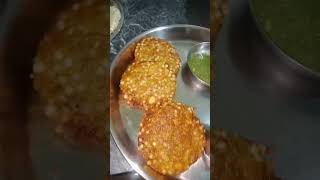 Aaj Humne banaya hai Garma Garam sabudana ke Bada