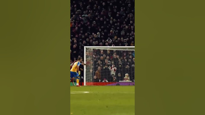 O melhor zagueiro do futebol atual? 👀 Van Dijk 🥶 #futebol #shorts #soccer #liverpool #vandijk