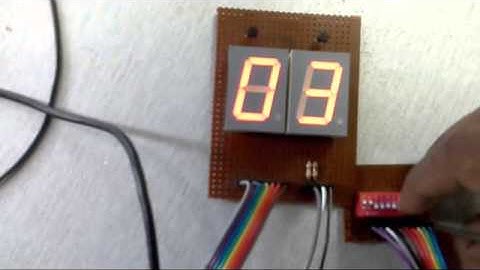 PIC18f452 + Assembly Language + 7-segment