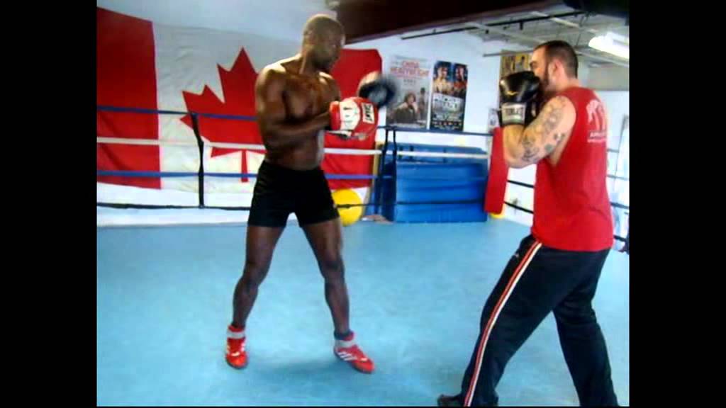 BOXING PROCESS FOR BEGINNERS STRAIGHT JAB MOVE FORWARD,BACKWARD AND TO