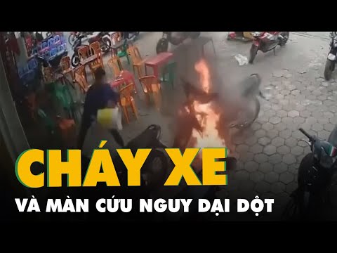 Video Xe máy bốc cháy dữ dội, thanh niên có hành động cứu... - youtube