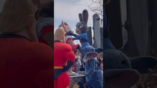 Stitch is so RUDE- Funny Disney Characters #disney #disneyparks #stitch