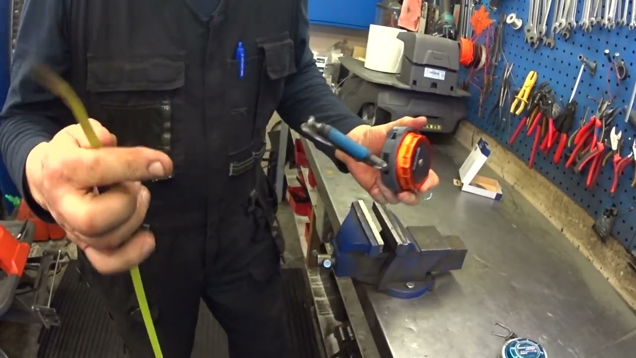 Metsolan Metsäkoulu 200 - metsurin mitan nauhan vaihto..