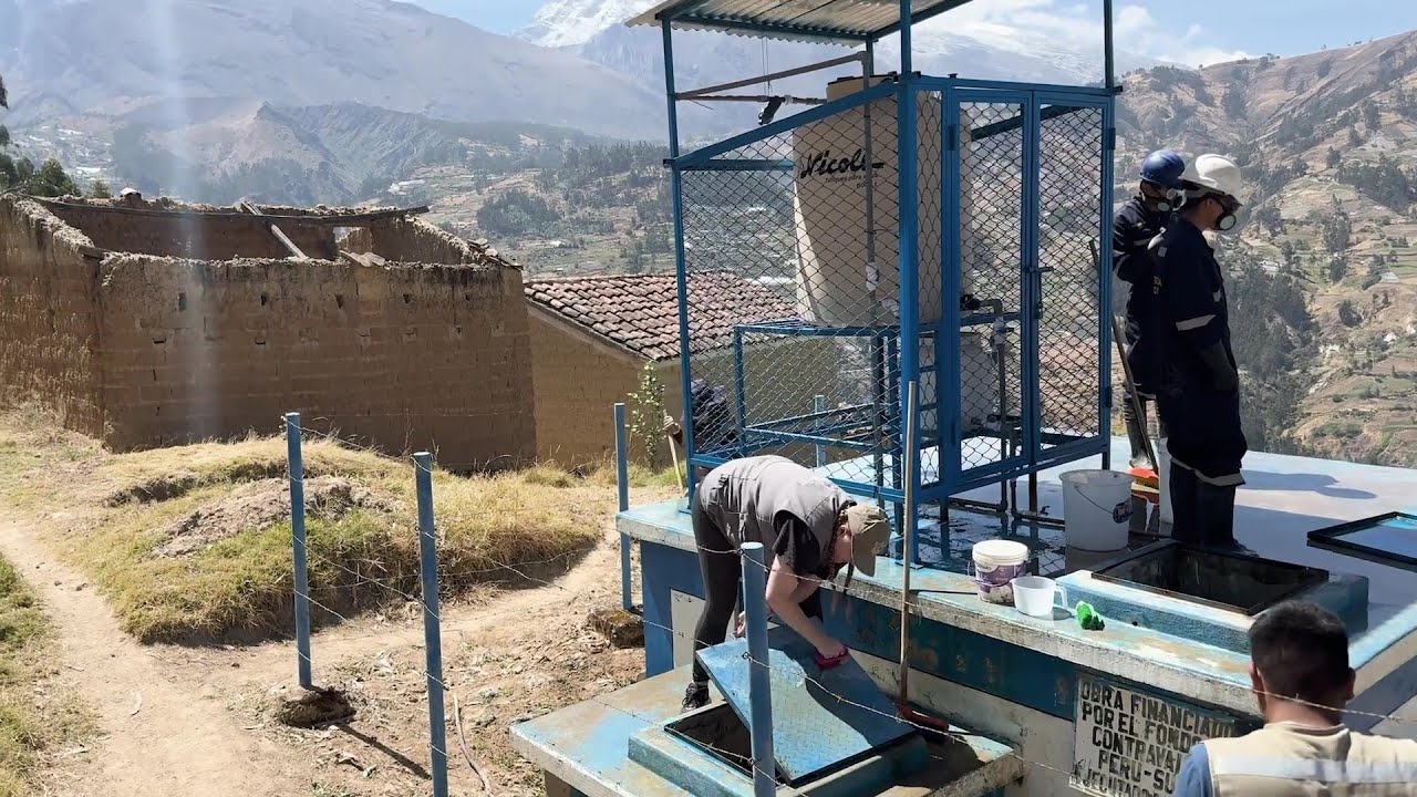 How WASH Volunteers Support Safe Water in Peru - YouTube