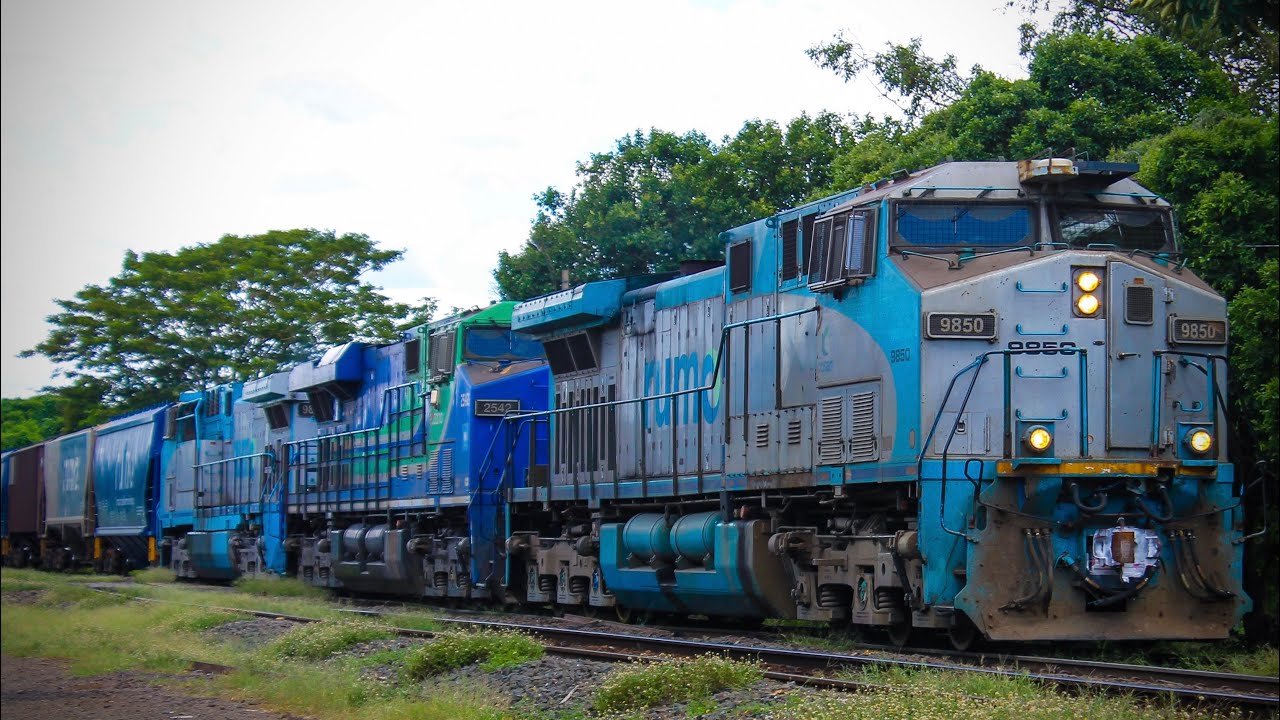 trem vazio da rumo I17 em Bueno de Andrada-SP