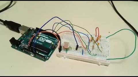 4°AEA ITIS Italo Calvino Gruppo 2: Esperienza n°2 (Albero di Natale Arduino)