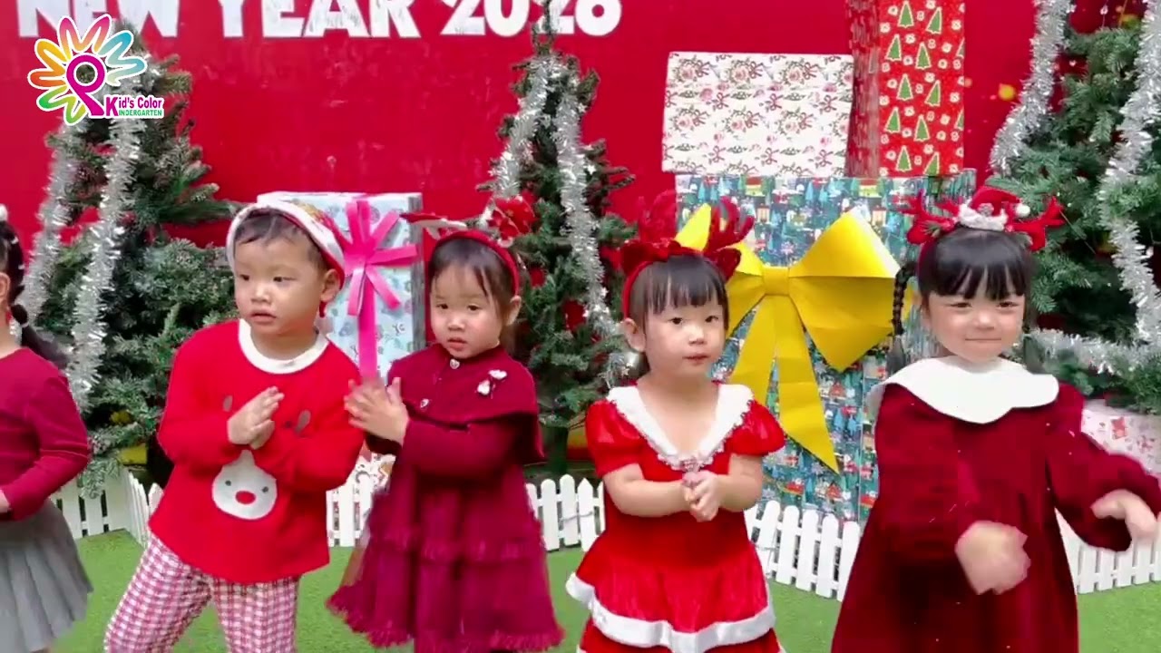 Feliz Navidad - Năng khiếu múa Bambi