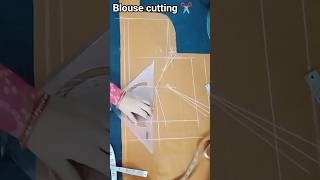 4tak#blouse cutting ✂️#sewing #shortvideo 🥻