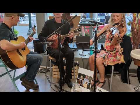 Cady & Murphy (w/Liam) at Live On The Avenue + Cedars Art Opening