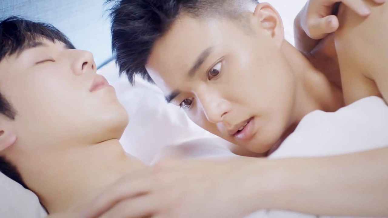 腹黑弟弟套路深！将哥哥灌醉纏綿一夜，哥哥醒來後天塌了！