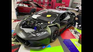 Lamborghini Huracan Track Car Wrap in Carbon Black Italian Colors GT Wing