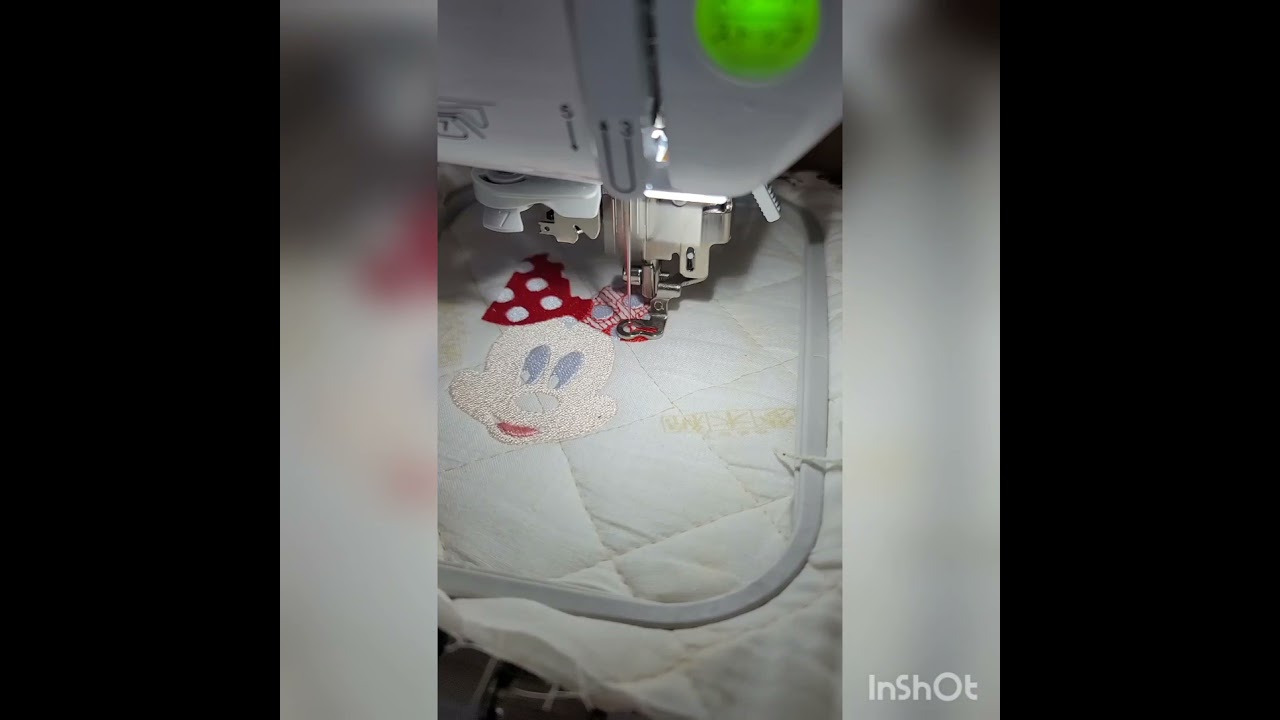 brother FM2000Dでミニーちゃんの刺繍をしてみました!! - YouTube