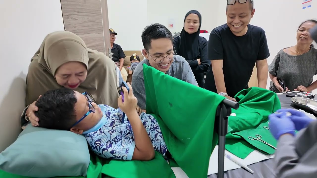 sunat dan Khitan Anak Radinka