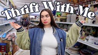 Thrift With Me at the LARGEST THRIFT STORE in IL! things get a little spooky by Leah Pripps 25,242 views 5 months ago 13 minutes, 53 seconds