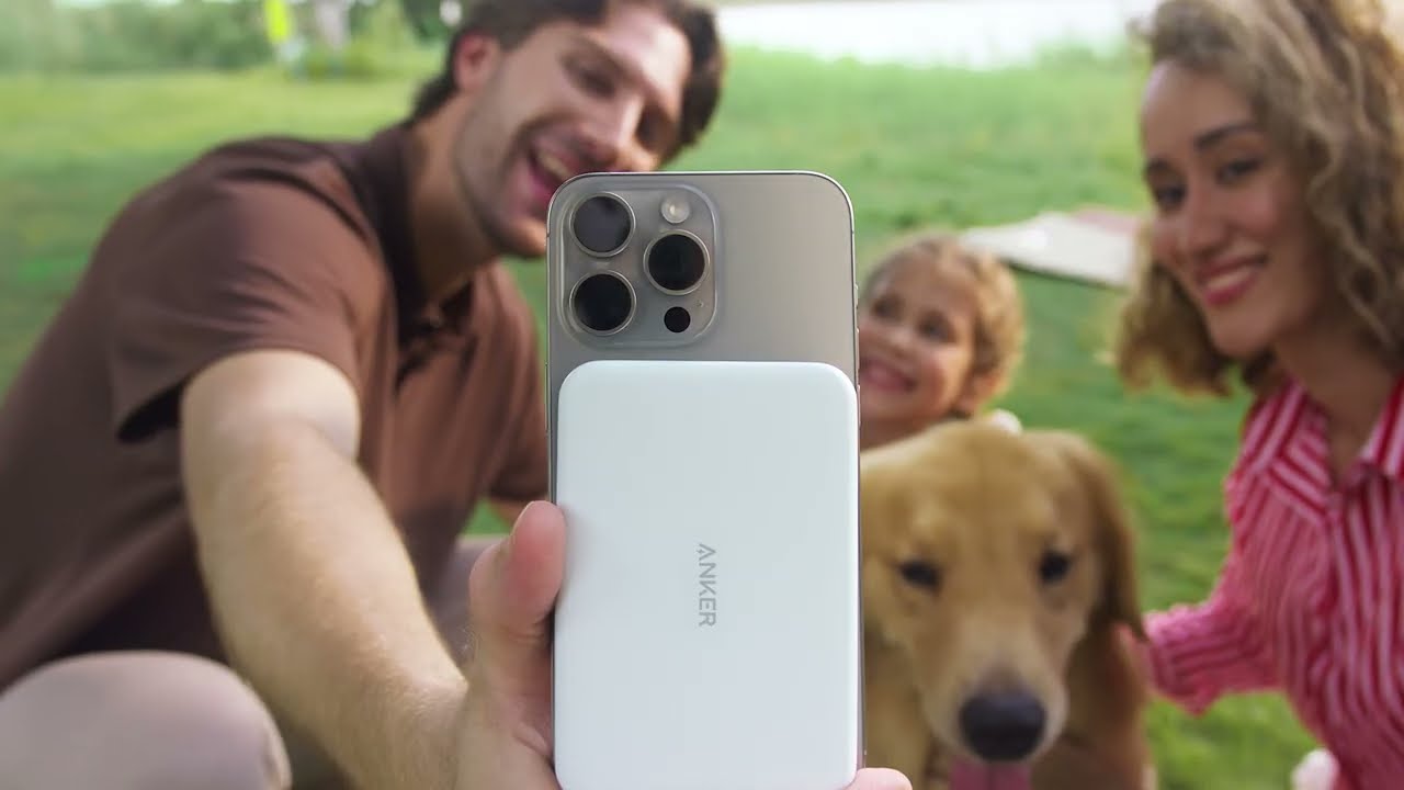 Preview of Anker A1664 MagGo Power Bank (10K, Slim) Video