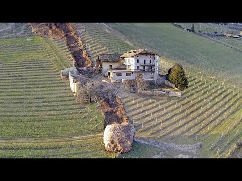 Vídeo: Rochas de Berdsky - um monumento natural na região de Novosibirsk