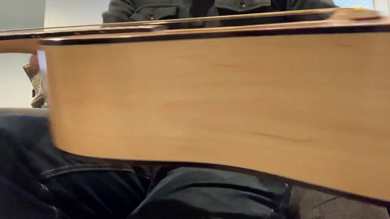 Hohner HW640 Solid Spruce Top Acoustic Guitar - YouTube