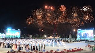 В Узбекистане отмечают главный национальный праздник - День Независимости