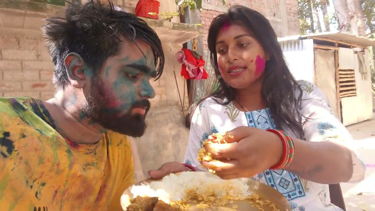 Aadarsh Holi mein bhauji ko Kahan kahan rang lagaya 🥰
