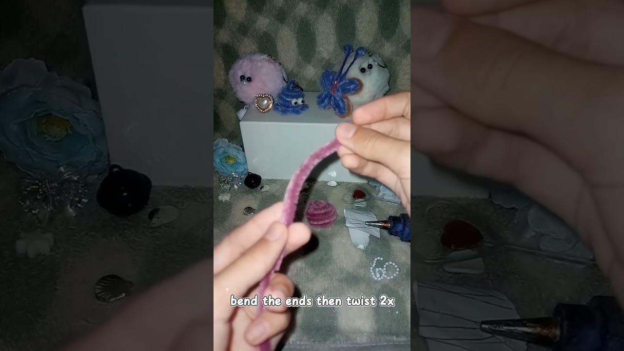 how to make a key chain from feather wire