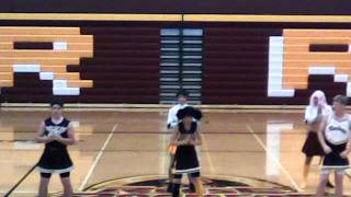 Reese High School Junior Powderpuff Pom Routine