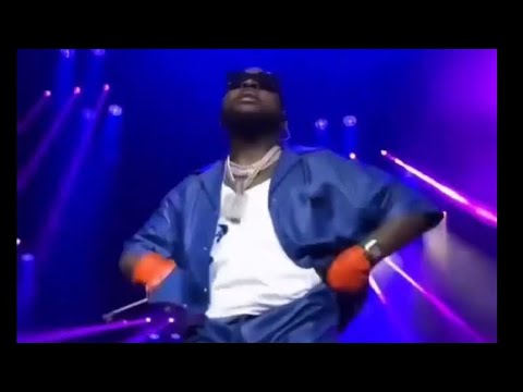 Davido Performs to An Energetic Crowd in Dubai