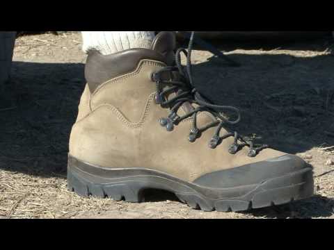Backpacking & Camping Tips : Buying Hiking Boots