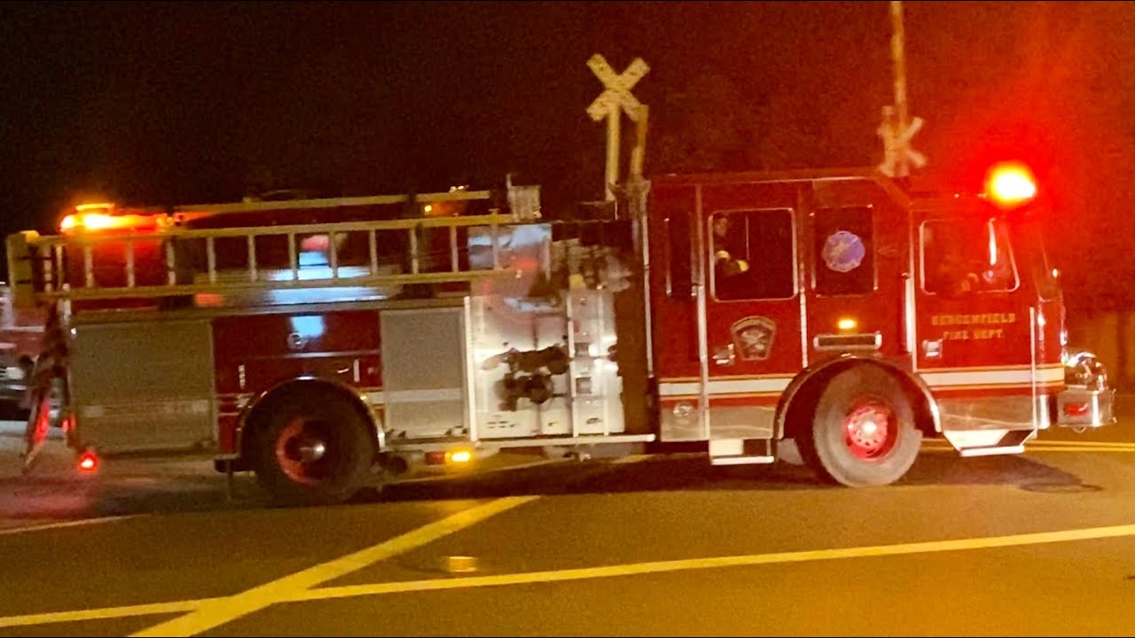 (STUCK BEHIND TRAIN) Bergenfield Fire Engine 4 & Ladder 1 Responding
