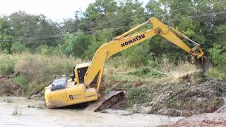 คลิปต้อนรับปัใหม่ Excavator 2018 | รถแม็คโคร KOMATSU  PC 200 ลอกสระกักเก็บน้ำ