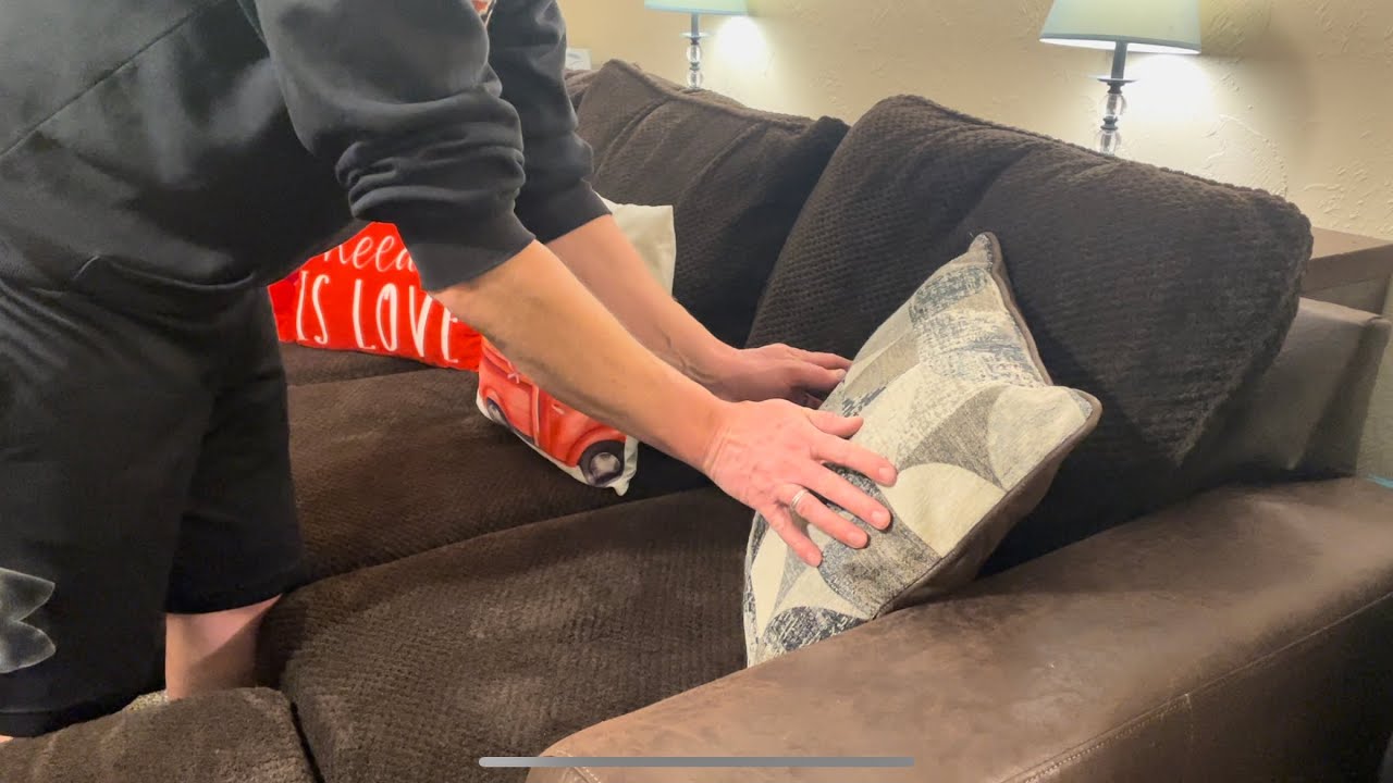 Asmr, Cleaning and straightening up the living room