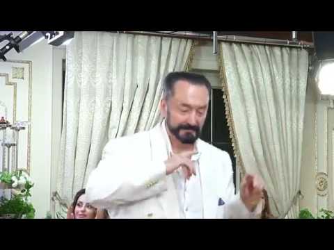 Adnan Oktar Rus güzelle dans etti