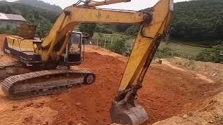 Cov Me Phooj Ywg Nrog Kuv Saib Tsheb Nrau Peb Li Av Nyob Os