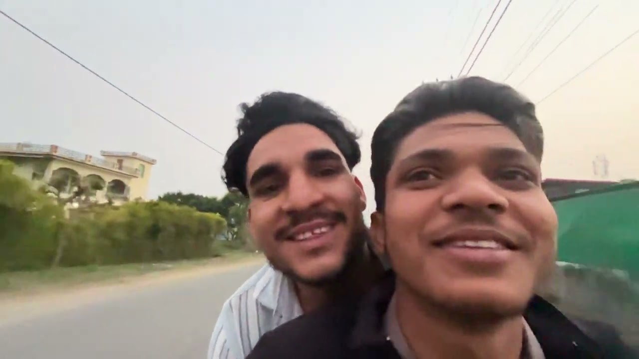 Accident in India car with Scooty 😳😳😳￼