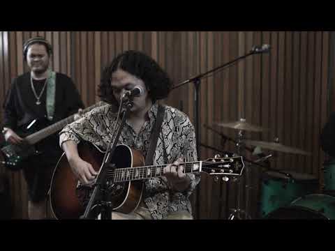 KRISNA TRIAS - KOTA KECILKU LIVE AT SAE