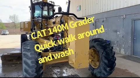 CAT 140M Grader quick walk around and wash #cat #140M #grader #blade #washing