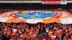 Lagu Persija Jakarta - "Syalalala lalala lala"  - Durasi: 3:40. 