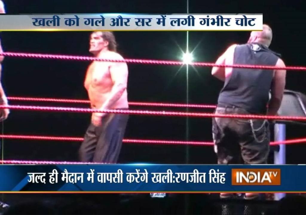 Indian Wrestler 'The Great Khali' Gets Injured into the Ring | WWE  Wrestling - YouTube