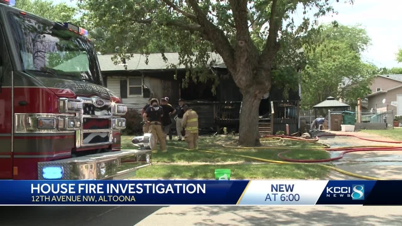 Crews respond to house fire in Altoona - YouTube