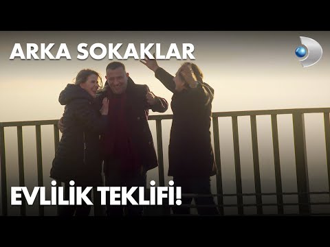 Mesut, Selin'e bir kez daha evlenme teklif etti! - Arka Sokaklar 611. Bölüm