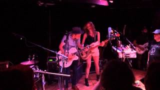 Whitehorse Devil's Got a Gun clip