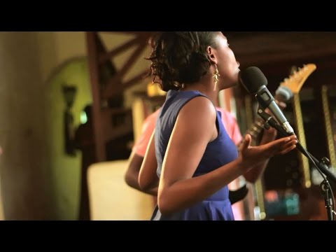 Dove Slimme - Leo ni leo (Official Video)